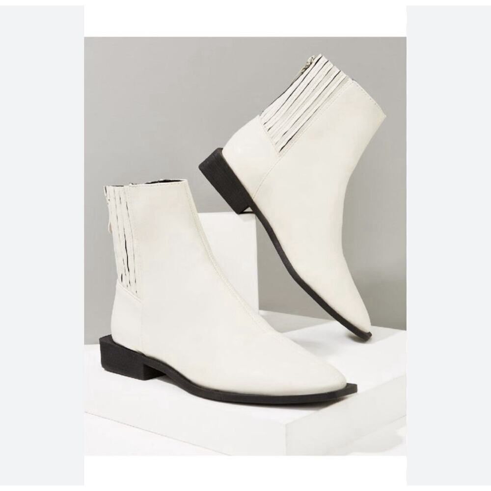 NEW Schutz Guilly Eggshell Square Toe Low Heel Ankle Boots Size 8B White